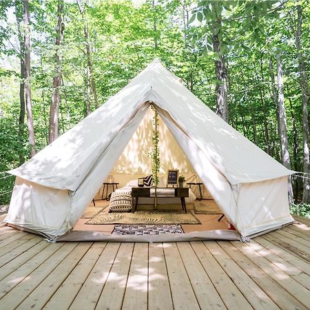 فندق Grotto Getaway Miller Lake المظهر الخارجي الصورة