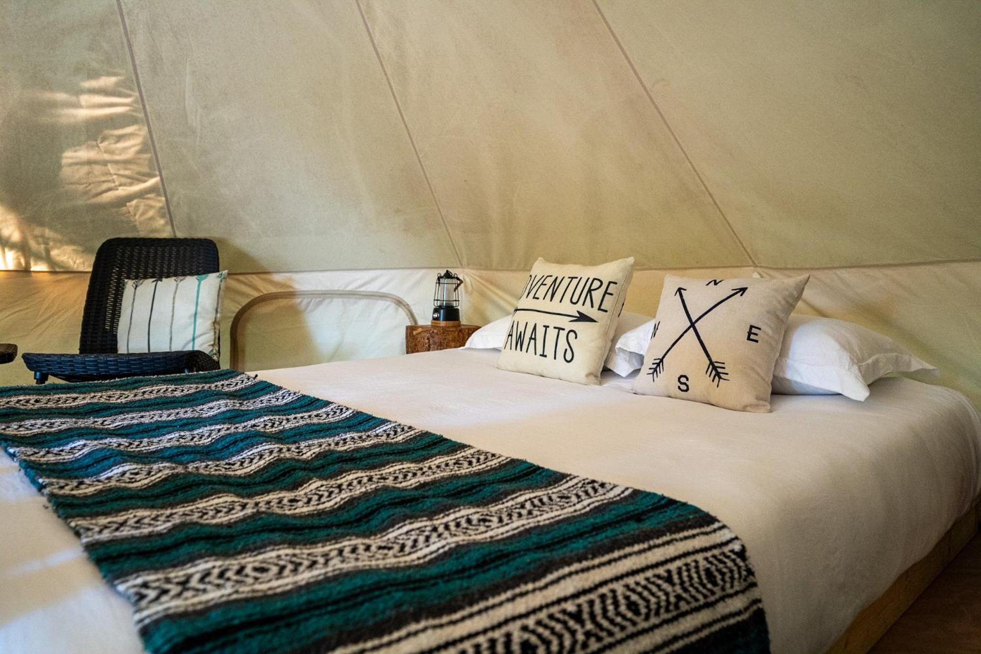 فندق Grotto Getaway Miller Lake المظهر الخارجي الصورة