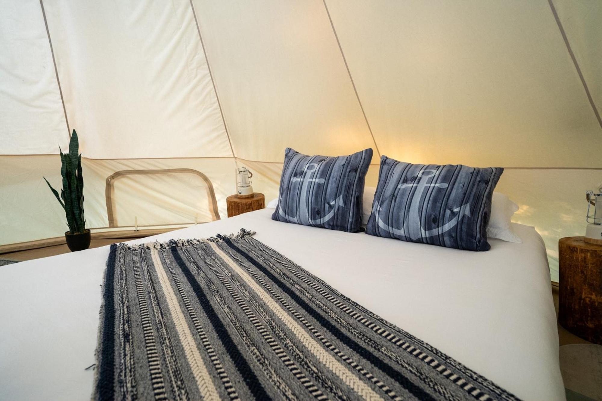 فندق Grotto Getaway Miller Lake المظهر الخارجي الصورة