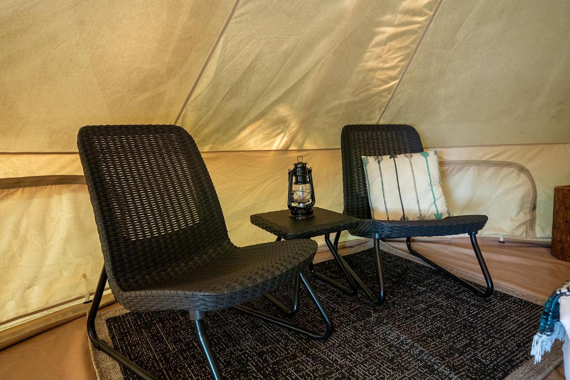 فندق Grotto Getaway Miller Lake المظهر الخارجي الصورة