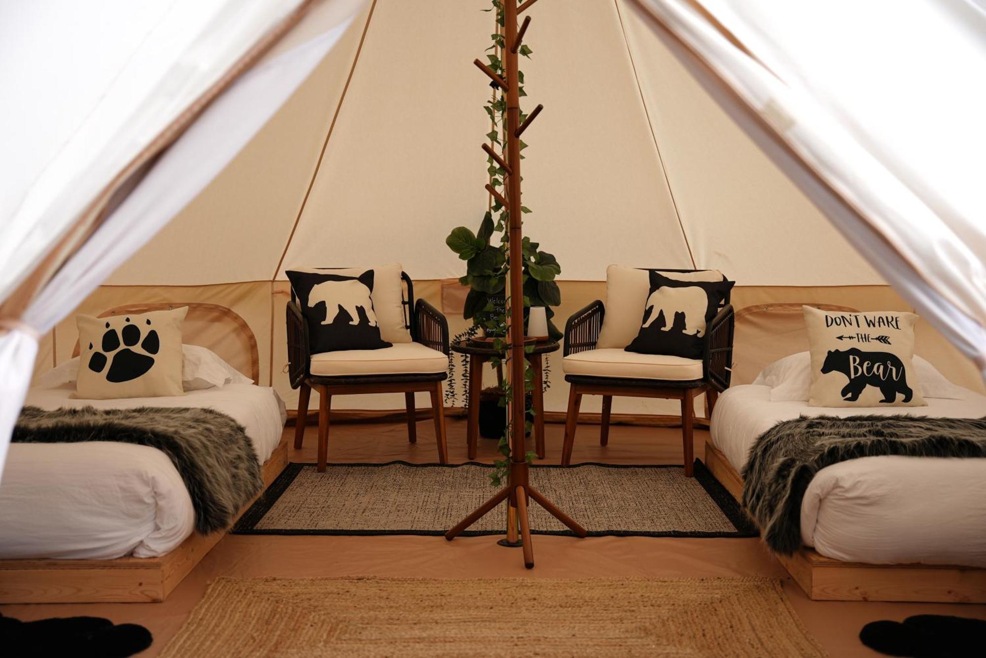 فندق Grotto Getaway Miller Lake المظهر الخارجي الصورة
