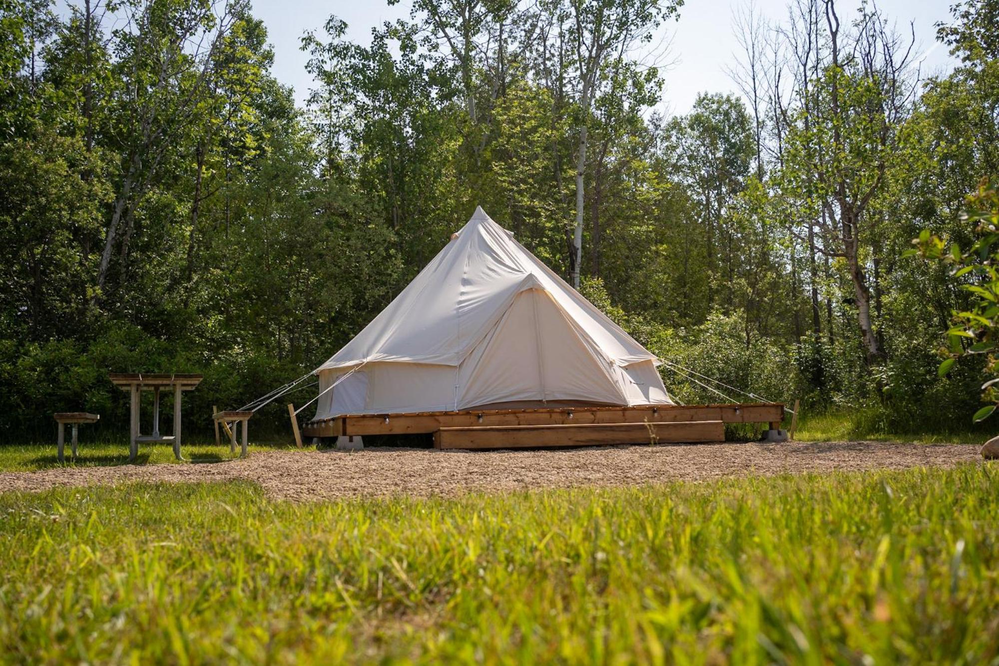 فندق Grotto Getaway Miller Lake المظهر الخارجي الصورة
