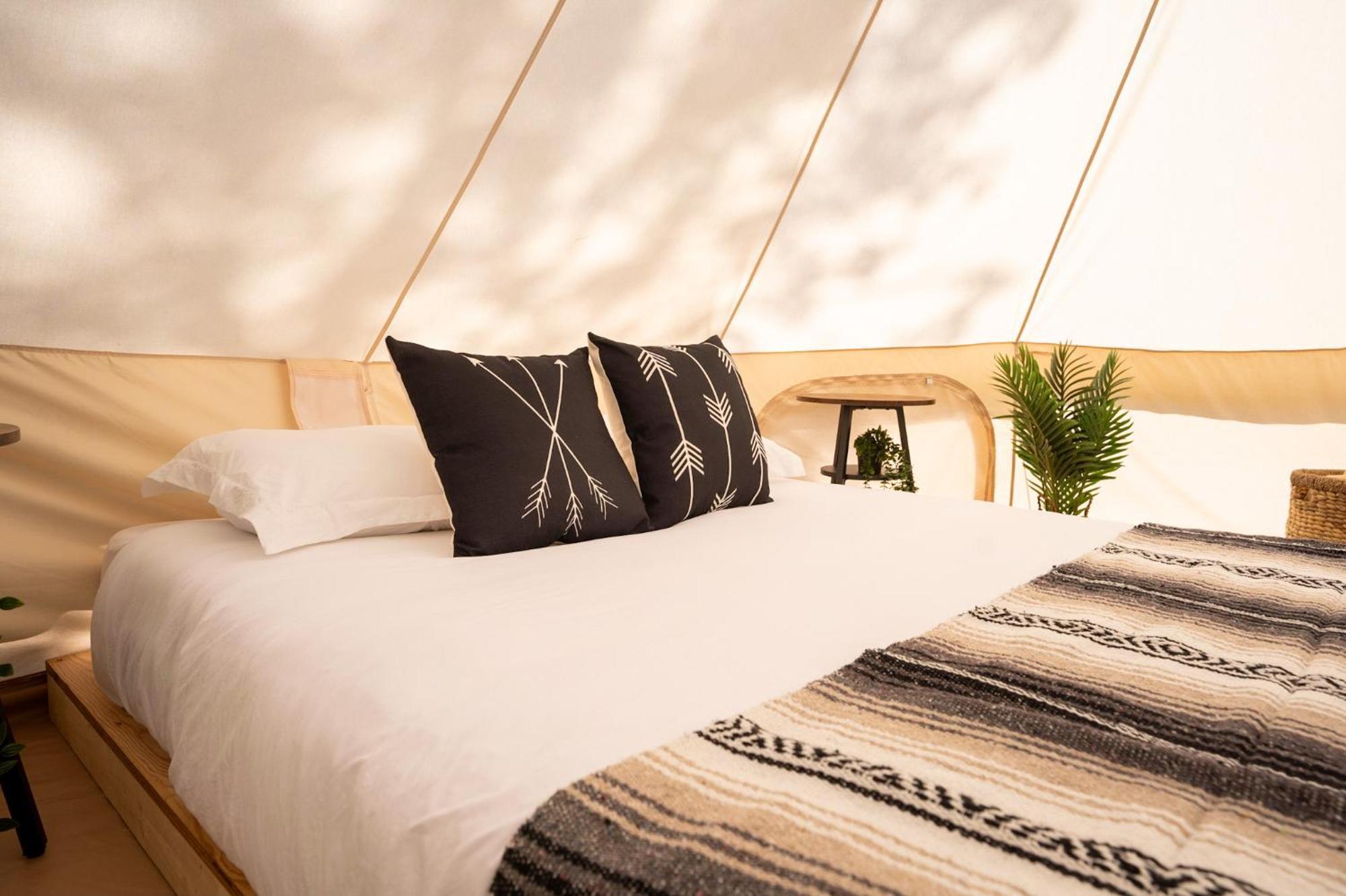 فندق Grotto Getaway Miller Lake المظهر الخارجي الصورة
