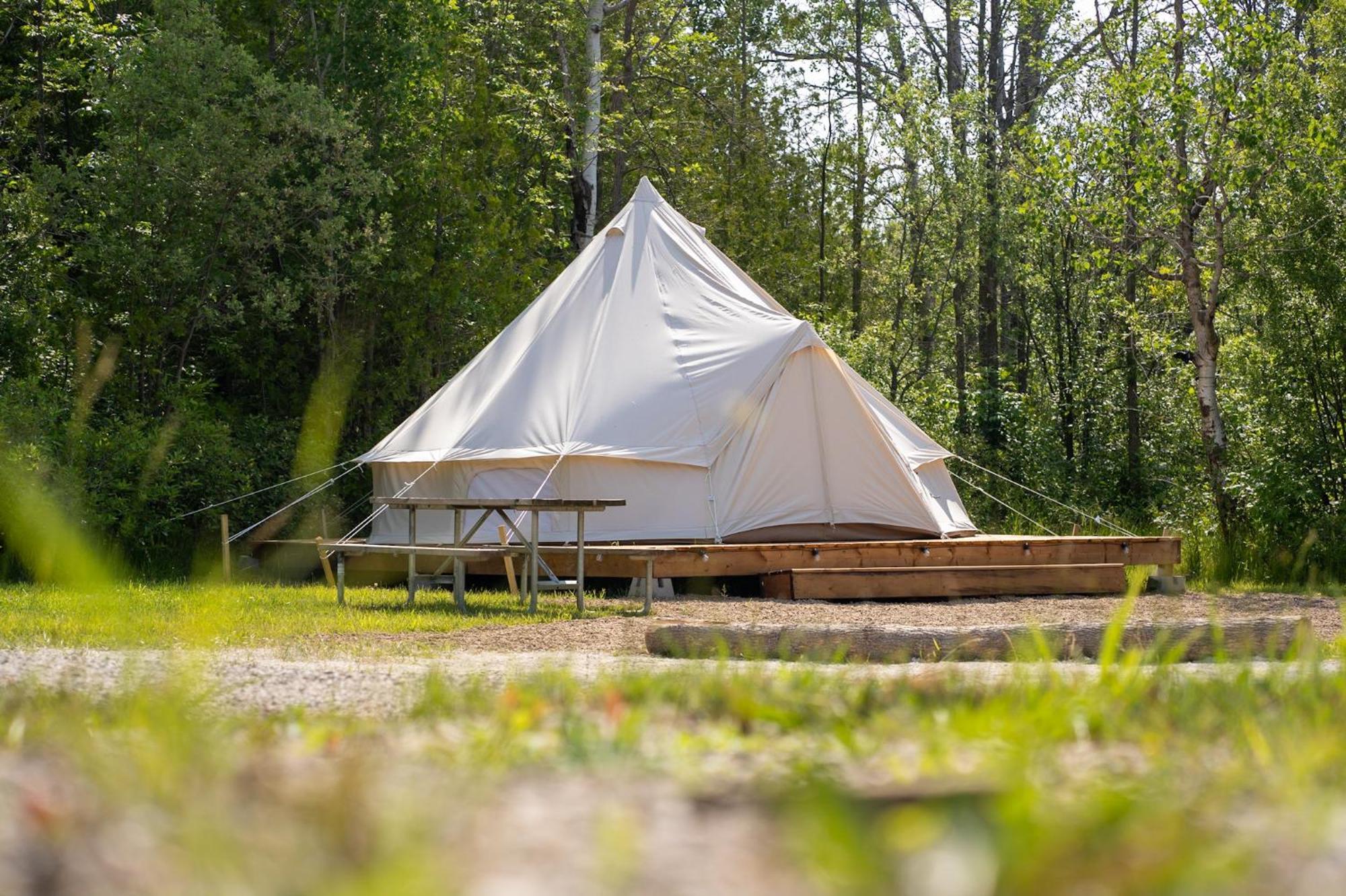 فندق Grotto Getaway Miller Lake المظهر الخارجي الصورة