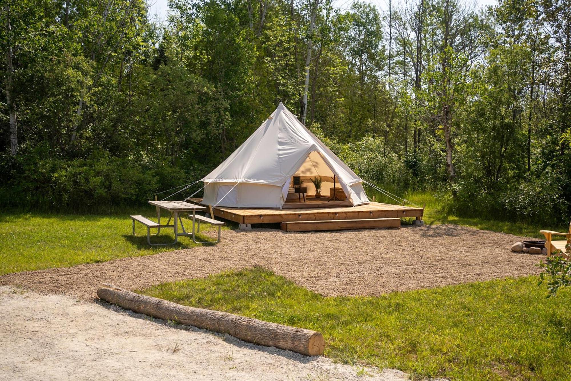 فندق Grotto Getaway Miller Lake المظهر الخارجي الصورة